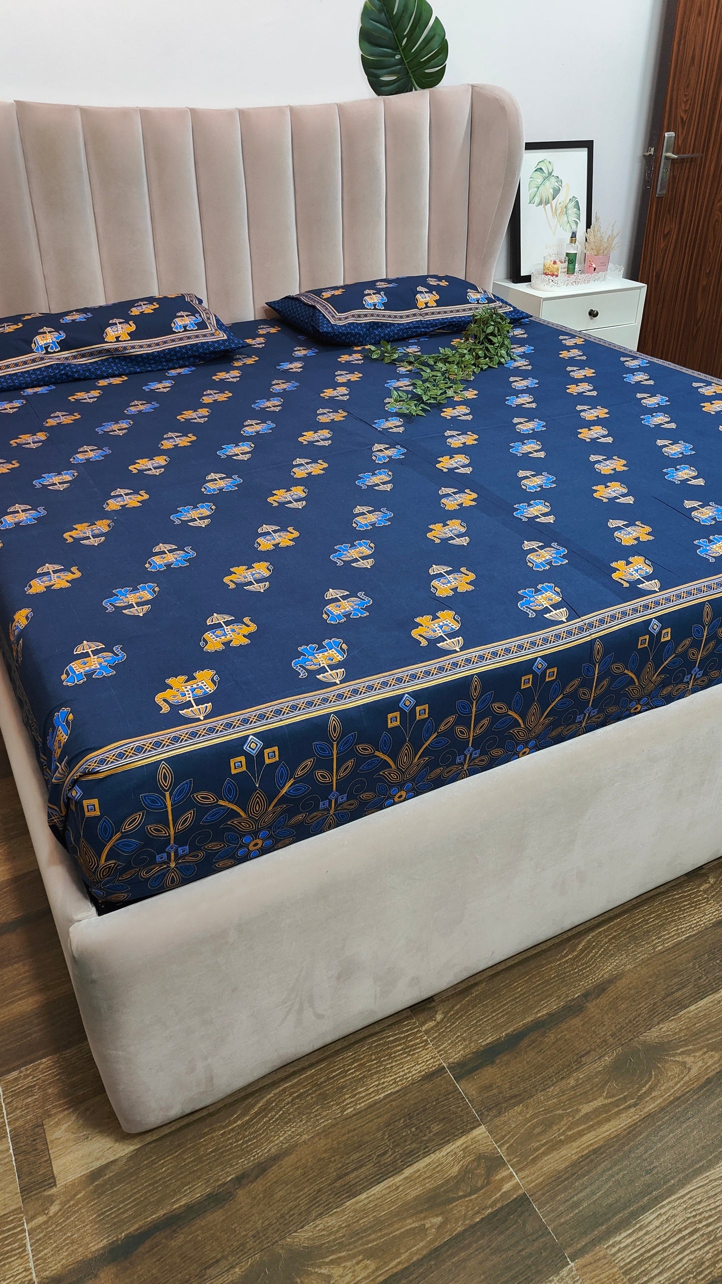 Aamer Qila™ - King Pure Cotton Bedsheet