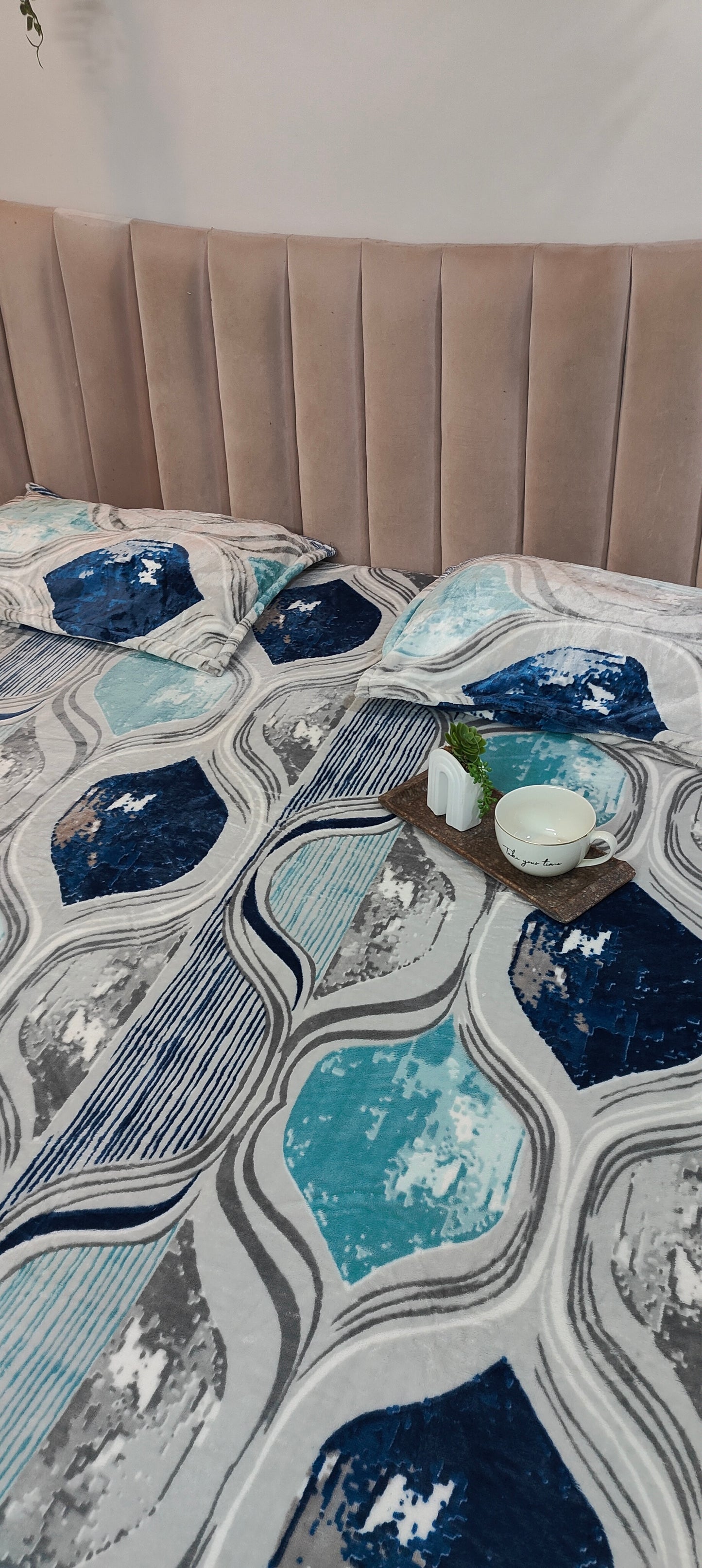 Aquamarine™ - Premium Velvet Bedsheet