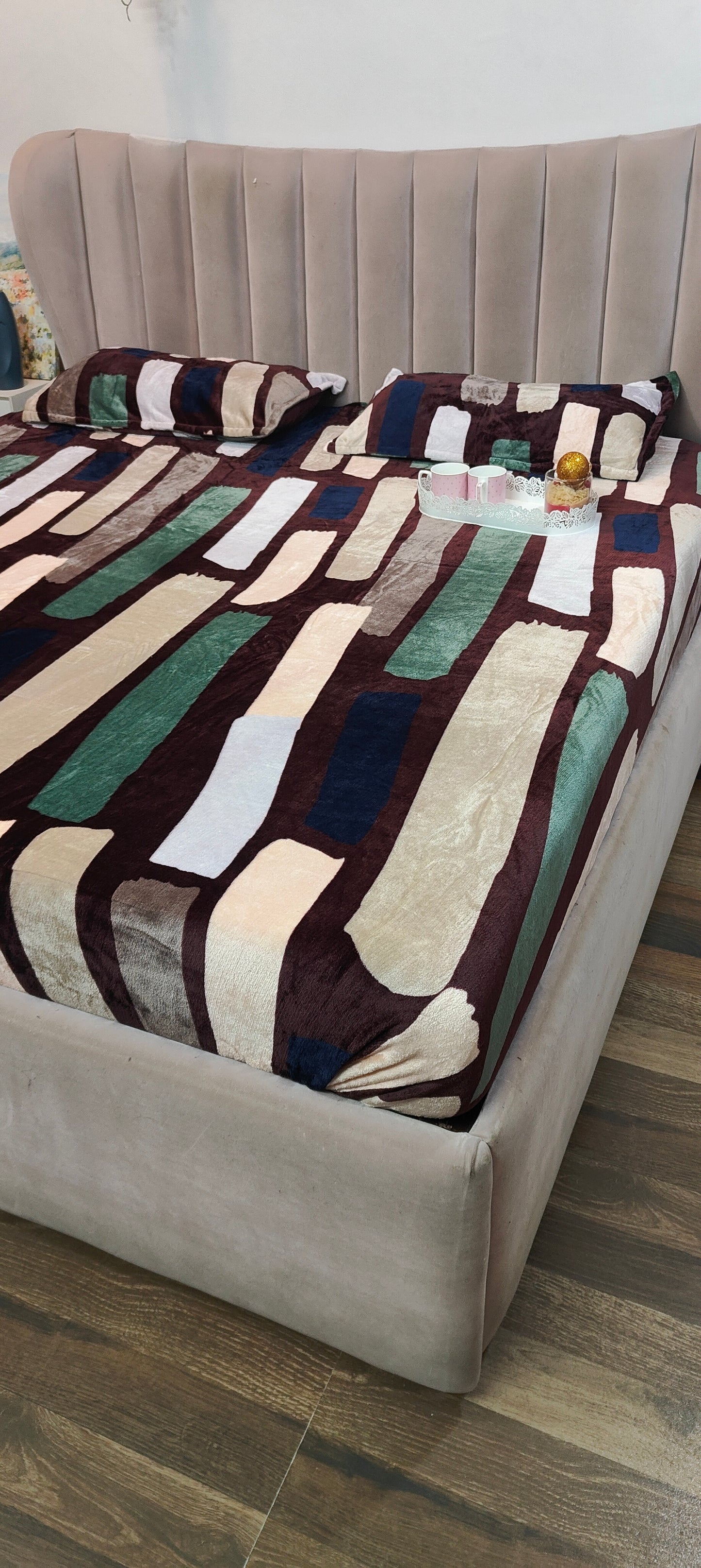 Paint Strokes™ - Super Soft Velvet Bedsheet