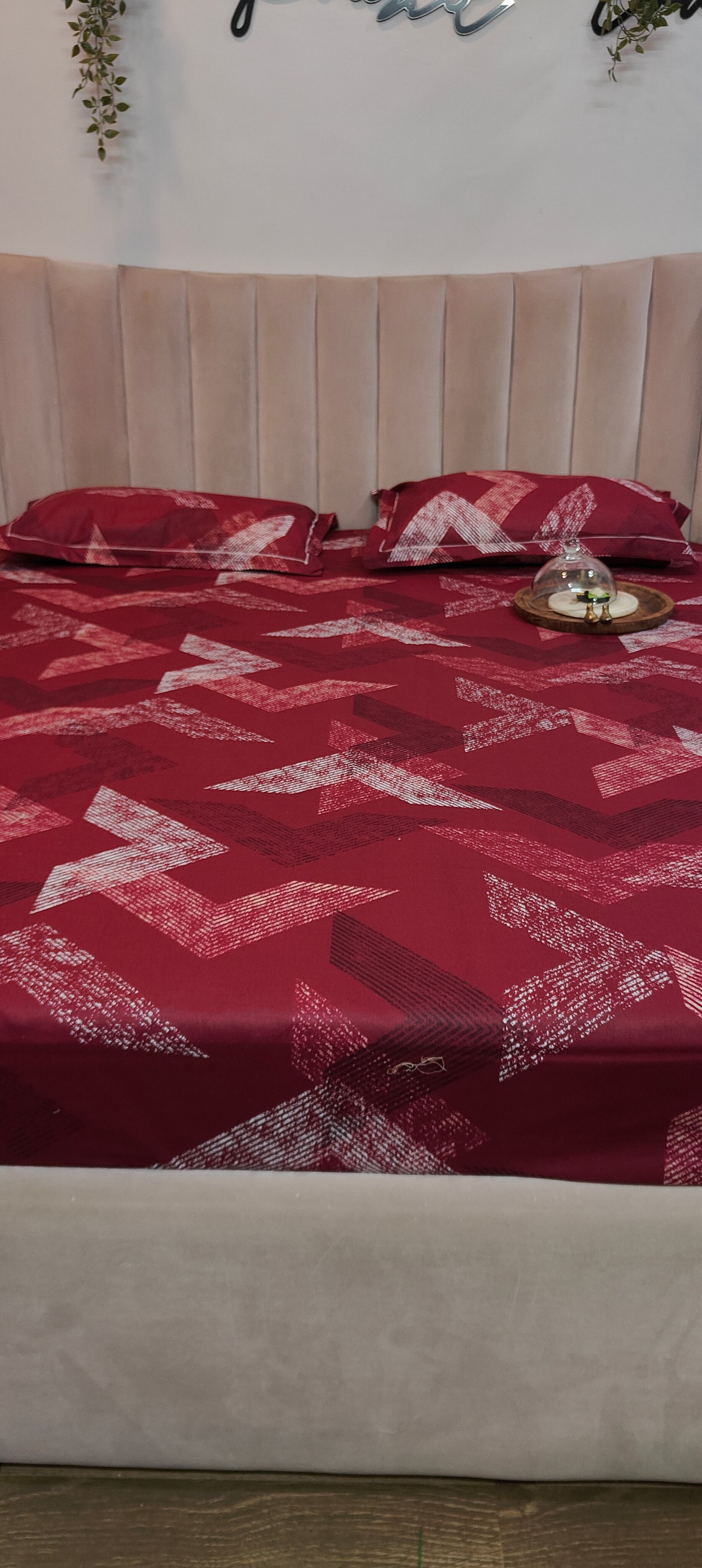 Maroon Magic™ - Super King Pure Cotton Bedsheet