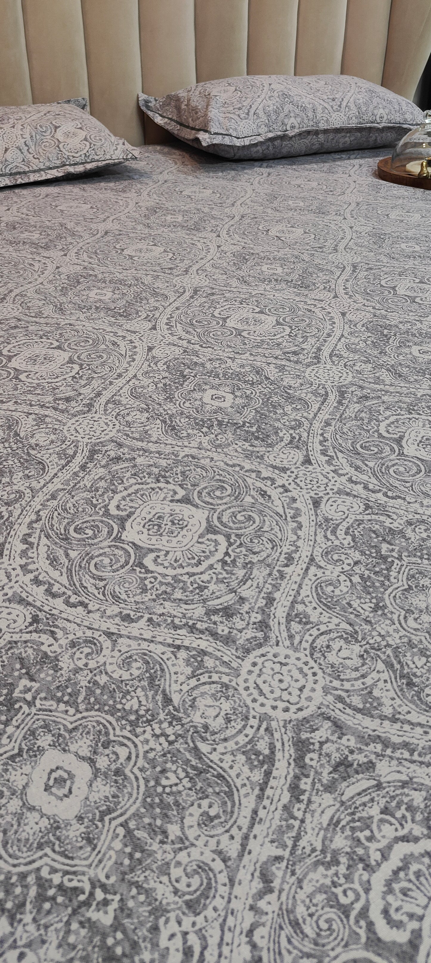 Grey Paisley™ - Super King Pure Cotton Bedsheet