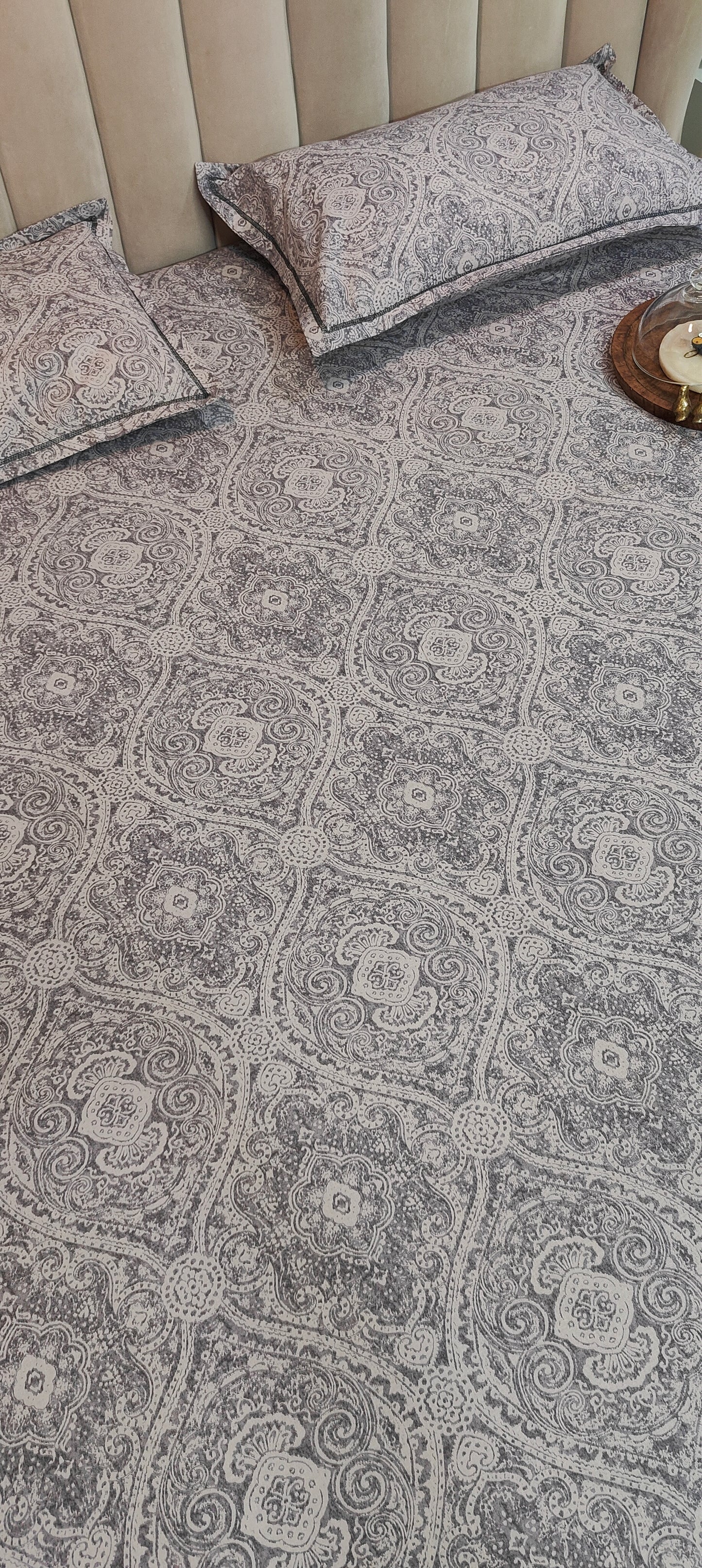 Grey Paisley™ - Super King Pure Cotton Bedsheet