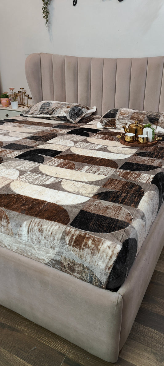 Shades of Brown™ - Premium Velvet Bedsheet