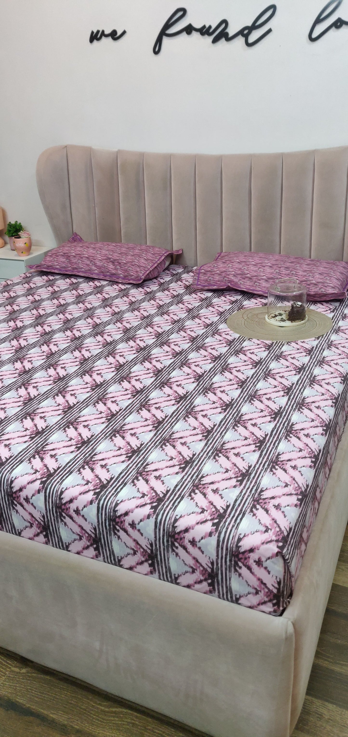 Strawberry Vanilla™ - Double Bed Pure Cotton Bedsheet